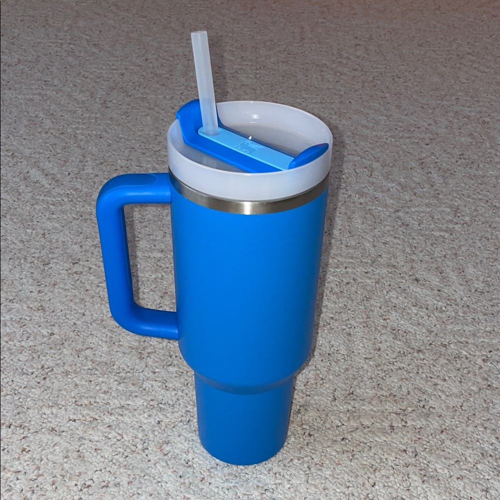 Stanley Vibrant Blue Mug with Handle and Straw - Picture 2 of 5
